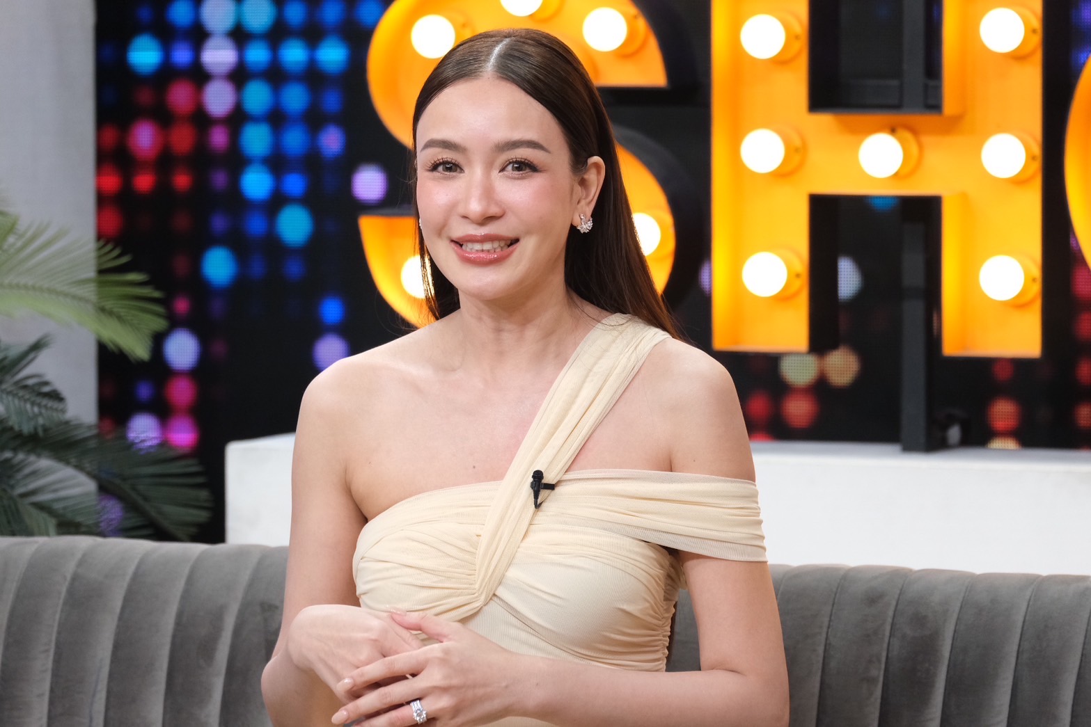 "เบนซ์ ปุณยาพร" เล่าโมเมนต์ก่อนวิวาห์ เผยสามีคนนี้ "พระแม่ลักษมี" จัดให้! 