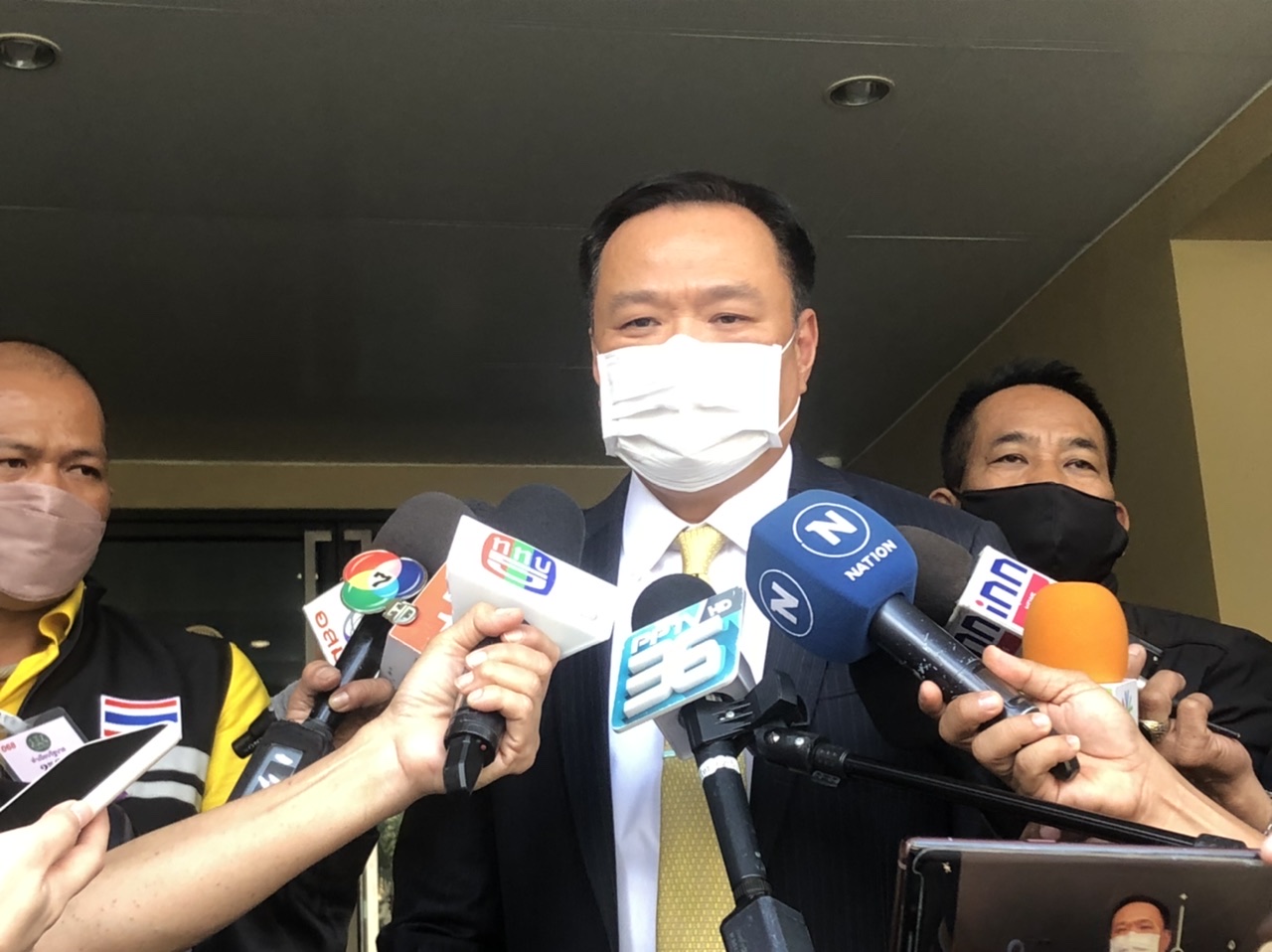 7 รมต.ภท. พร้อมใจลาประชุม ครม. คัดค้าน มท. 1 ดันขยายสัญญาสัมปทานสายสีเขียว ชี้ ไม่ทำตามระเบียบ-กฎหมาย