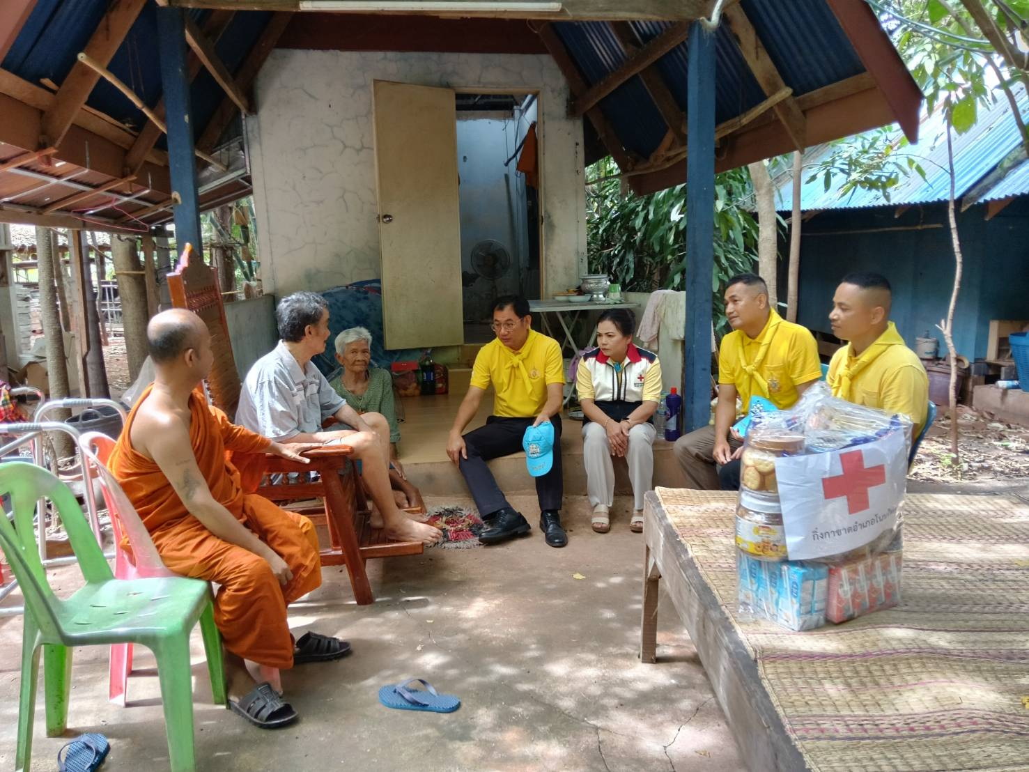 ชาวบ้านตะเข็บชายแดนหนีภัยสงครามขอพักอยู่ในวัดหลายแห่งในพื้นที่อ.โนนไทย 