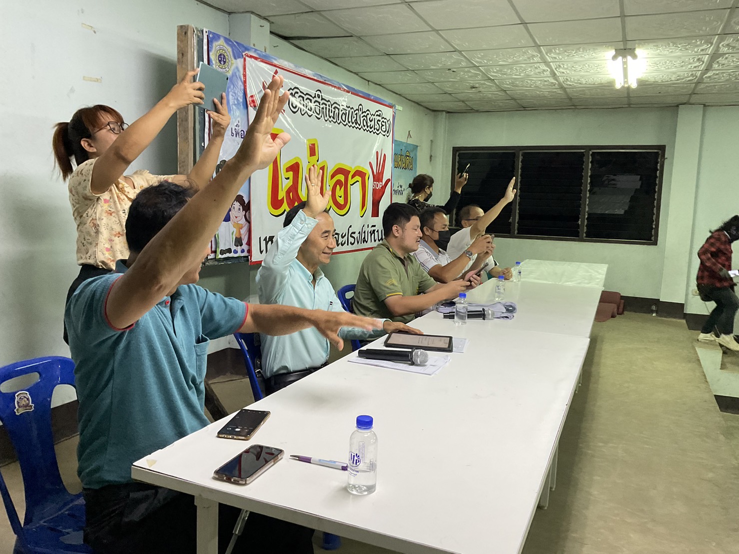 เลื่อนเวทีประชาคมขอประทานบัตรเหมืองแม่สะเรียงเหตุบริษัทเอกชนยังไม่พร้อม 