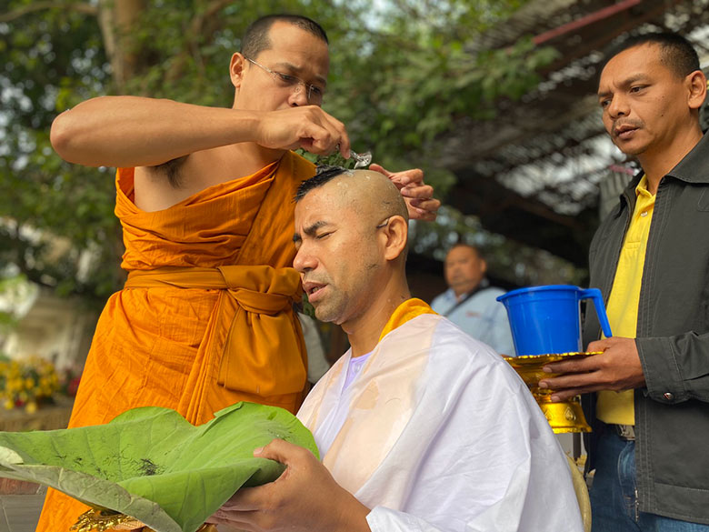 เข้าสู่ร่มกาสาวพัสตร์! "บิ๊กโจ๊ก" บวช ได้ฉายา "สุรเชฏฺฐโพธิ" ผู้มีปัญญา-กล้าหาญ 