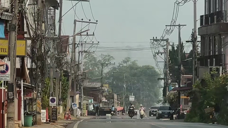 เมืองสามหมอกยังตกอยู่ภายใต้ควันไฟป่าค่าฝุ่นพิษกระทบต่อประชาชนกว่า 2 เดือน
