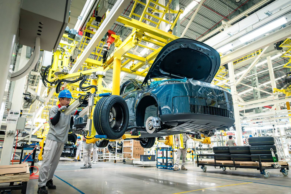BTS เข้าถือหุ้น KGEN ผู้บริหารปลื้มโมเดลธุรกิจ EV เติมเต็ม Supply Chain ตอกย้ำแข็งแกร่งด้านยานยนต์ไฟฟ้า-โลจิสติกส์