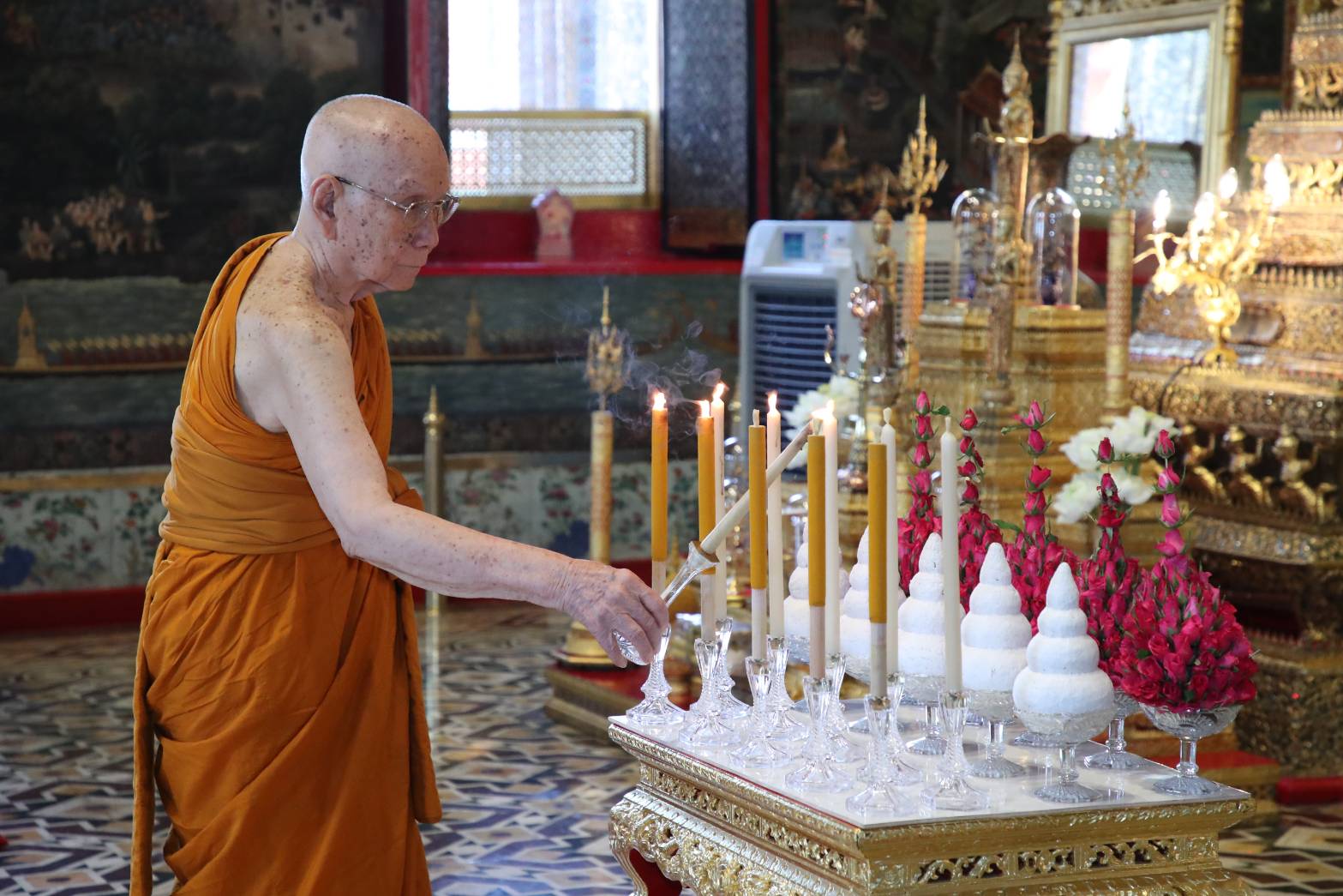 ร.10 โปรดอาราธนาให้สมเด็จพระสังฆราชฯเสด็จไปทรงเป็นประธานในการประกอบพิธีปลุกเสกเมล็ดพันธุ์ข้าวพระราชทาน