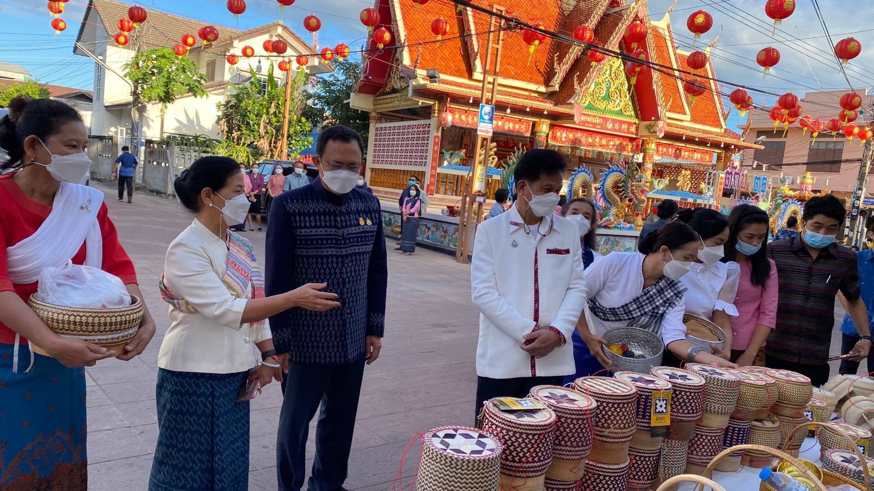ยโสธรจัดจำหน่ายสินค้าทางวัฒนธรรมช่วยเหลือผู้ประกอบการในสถานการณ์โควิด-19