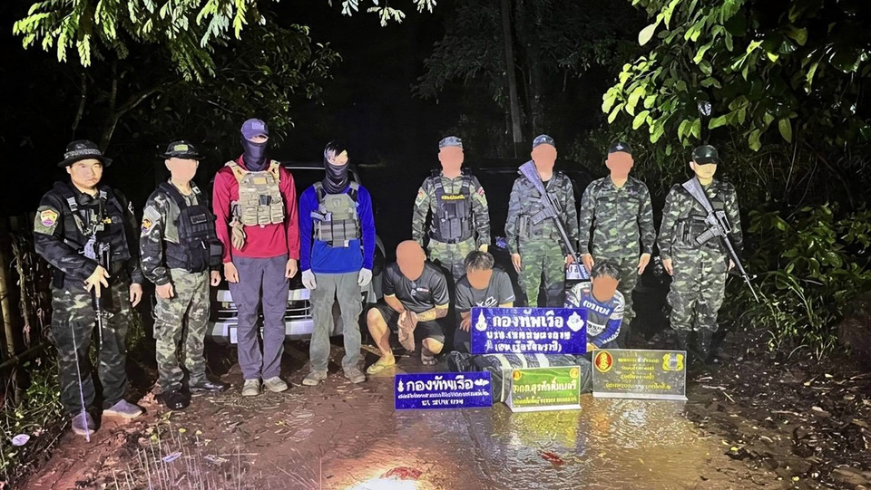 นรข.จับ 3 หนุ่มบึงกาฬ ขนยาบ้า 2.72 แสนเม็ด รับจ้างส่งอุดรฯ ได้ค่าจ้าง 6 หมื่น