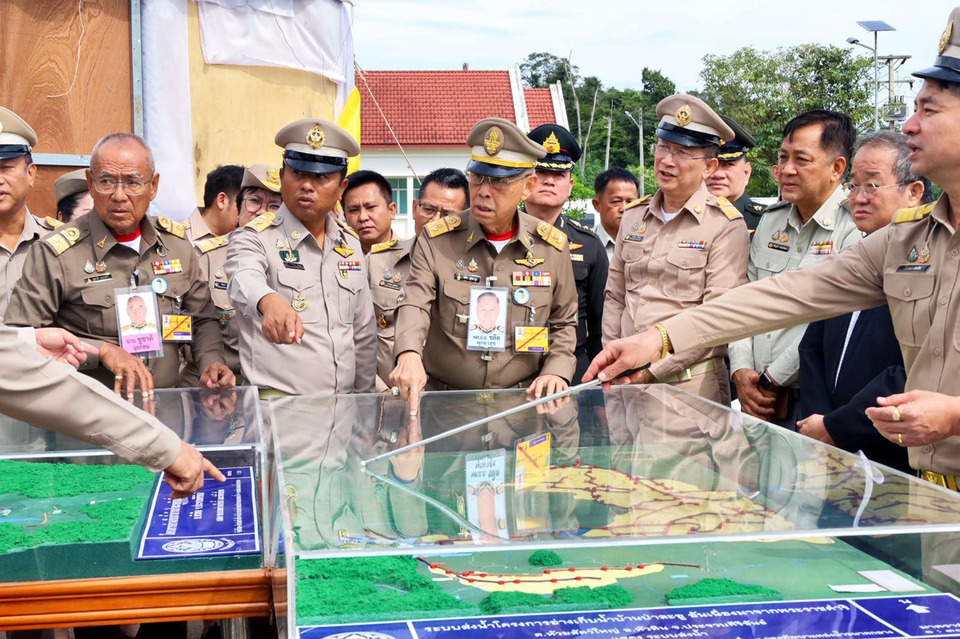 องคมนตรี ลงพื้นที่หัวหิน ตรวจติดตามโครงการอ่างเก็บน้ำและเกษตรพระราชดำริ หนุนชุมชนและสหกรณ์โคนม 