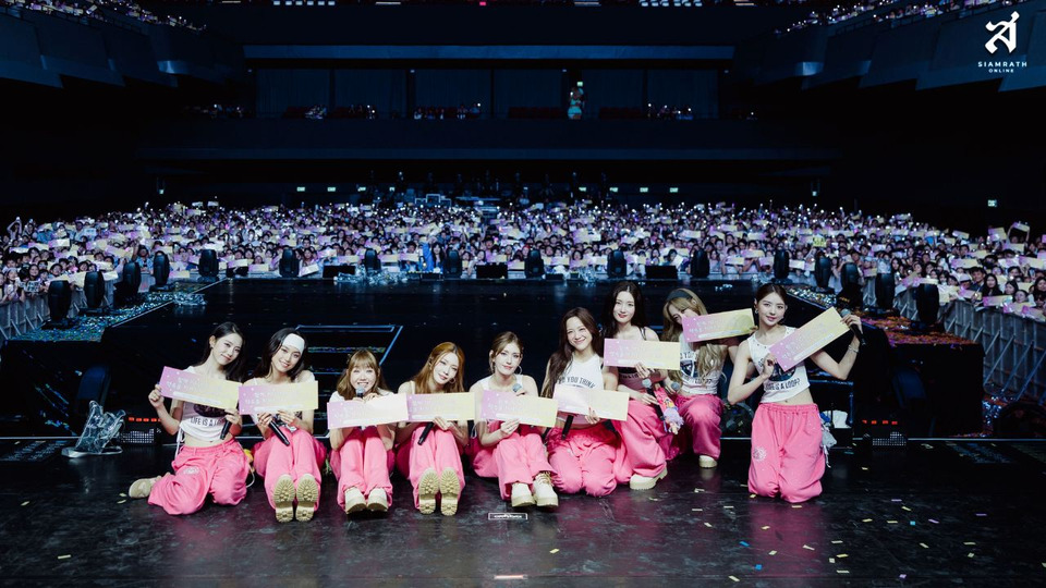 สมการรอคอย 10 ปี! I.O.I สาดความสุขล้นฮอลล์ ปลดล็อกทุกความคิดถึงแฟนไทยใน “2026 I.O.I Concert Tour: LOOP in BANGKOK”