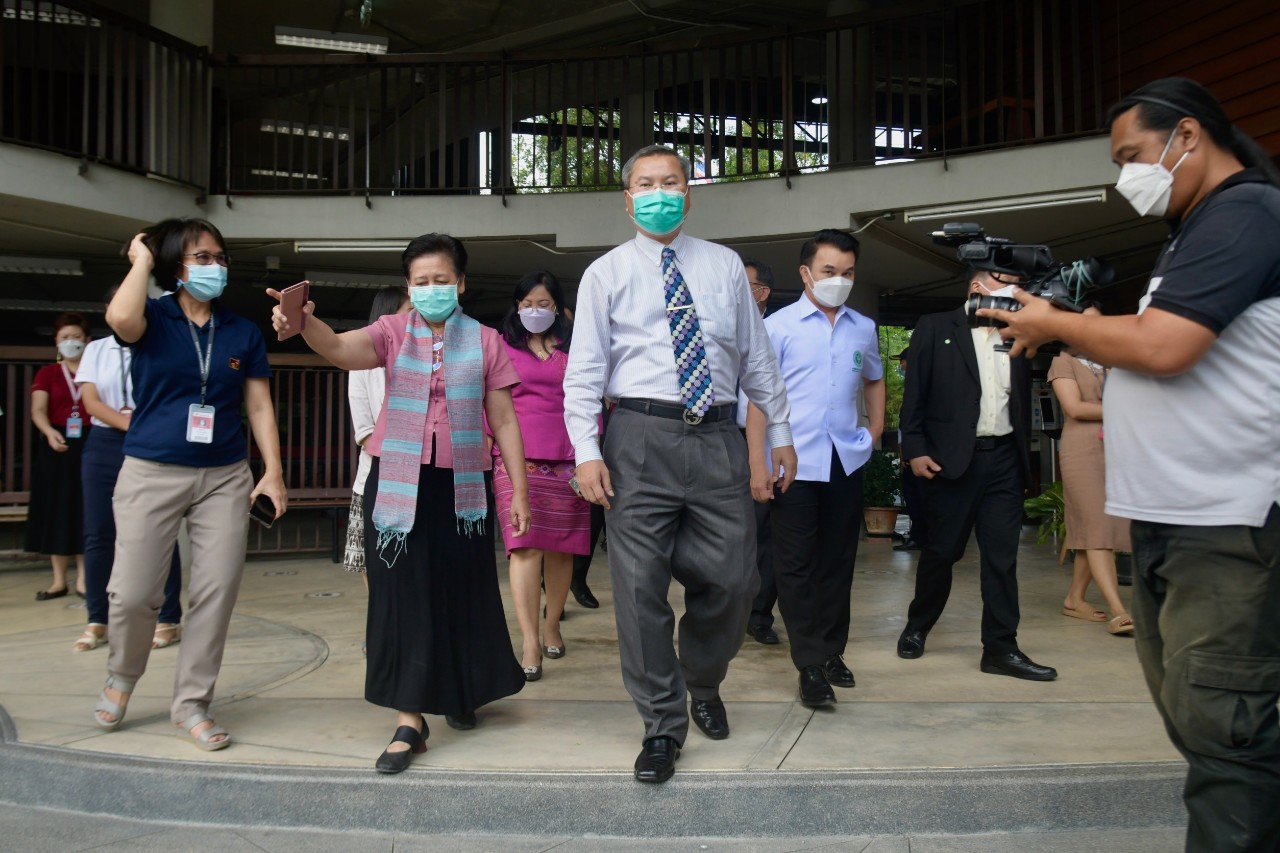 สธ.ตรวจการเตรียมเปิดเรียนแบบ Onsite ปลอดภัยจากโควิด-19 ในสถานศึกษา ณ โรงเรียนเพลินพัฒนา เขตทวีวัฒนา