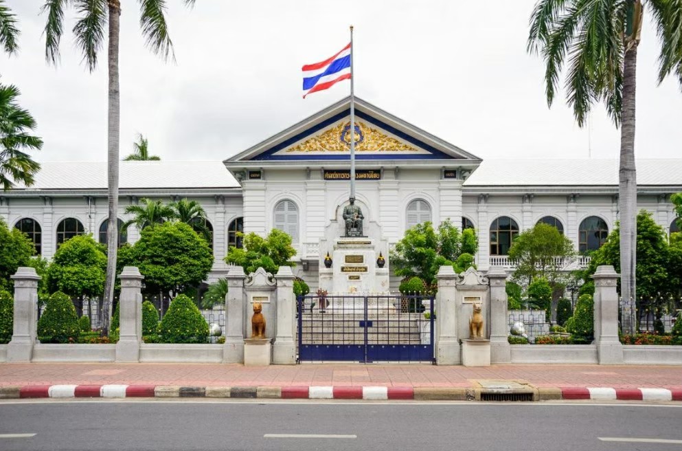 ครม.ไฟเขียว ! แต่งตั้ง "24 บิ๊กมหาดไทย"  ย้าย "อรรษิษฐ์" นั่งอธิบดีกรมการปกครอง "ผู้ว่าฯ บุรีรัมย์" ขึ้นอธิบดี ปภ.