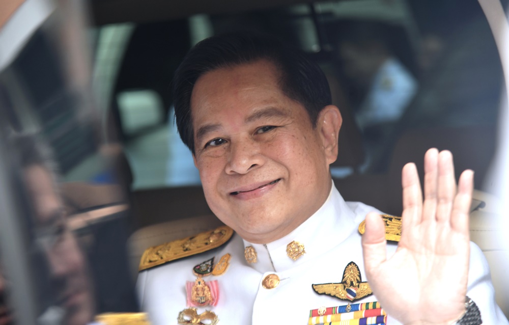 "พีระพันธ์ุ" ยันสละเก้าอี้ ส.ส. ต้องการทำงานเคียงข้าง "ลุงตู่" ไม่มีแผน ไม่สร้างภาพ อย่าวิจารณ์กันไปใหญ่โต