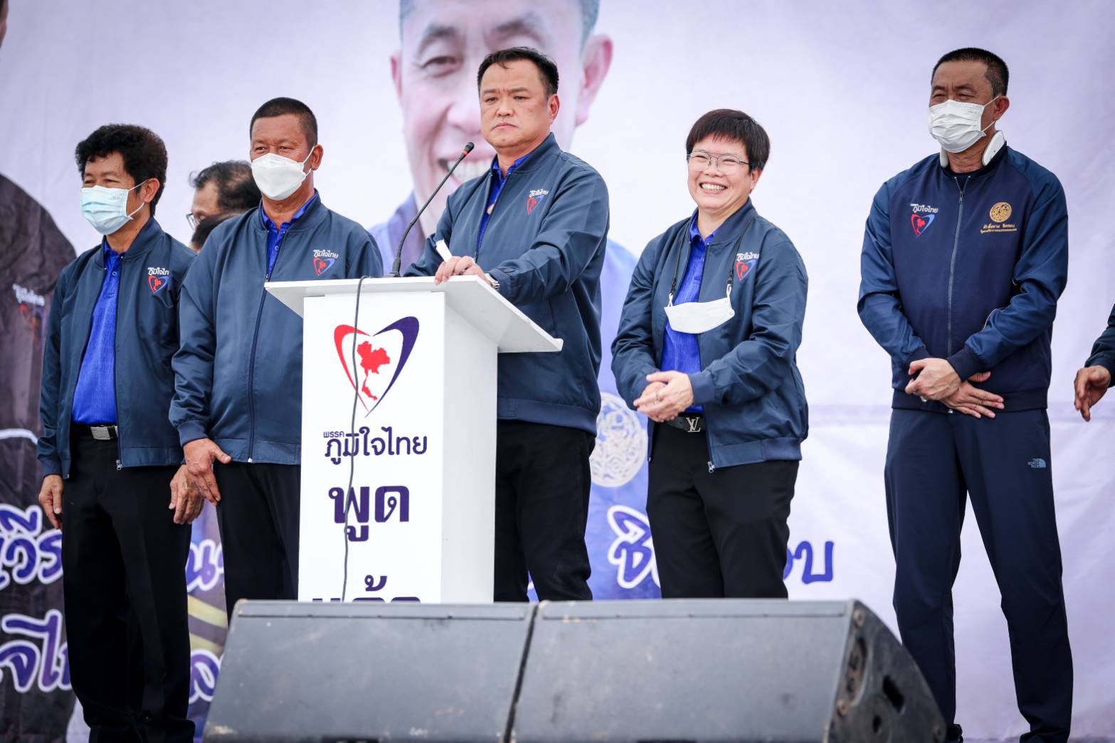 "อนุทิน" แจกเก้าอี้ รมต.ถ้าลพบุรี กวาด ส.ส.ยกจังหวัด ลั่นหากจำเป็น "ไอ้หนู" พร้อมเป็น "นายกฯ" รอบนี้ขอ "6 รัฐมนตรีว่าการฯ" 