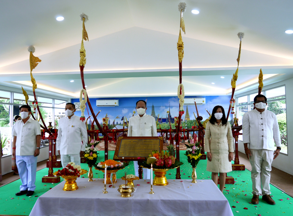 จัดพิธีไหว้คันไถใช้ในพระราชพิธีแรกนาขวัญ