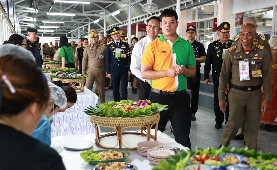 “เจ้าฟ้าทีปังกรรัศมีโชติ” ทรงเยี่ยมและพระราชทานกำลังใจ แก่ผู้ต้องขังหญิง ณ ทัณฑสถานเชียงใหม่ ซาบซึ้ง ธรรมนาวา “วัง”ชุบชีวิตที่มืดมน