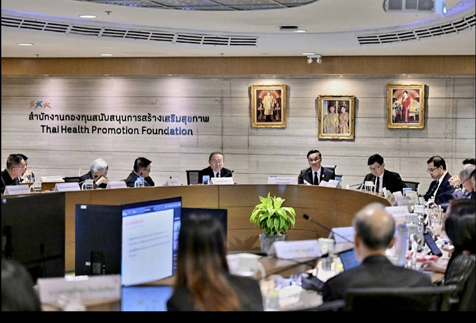 ช็อก! เด็กไทย 72.6% ติดจอเกินมาตรฐาน รองนายกฯ "ทรงศักดิ์" สั่ง สสส. บูรณาการกฎเหล็กคุมเข้มภัยออนไลน์