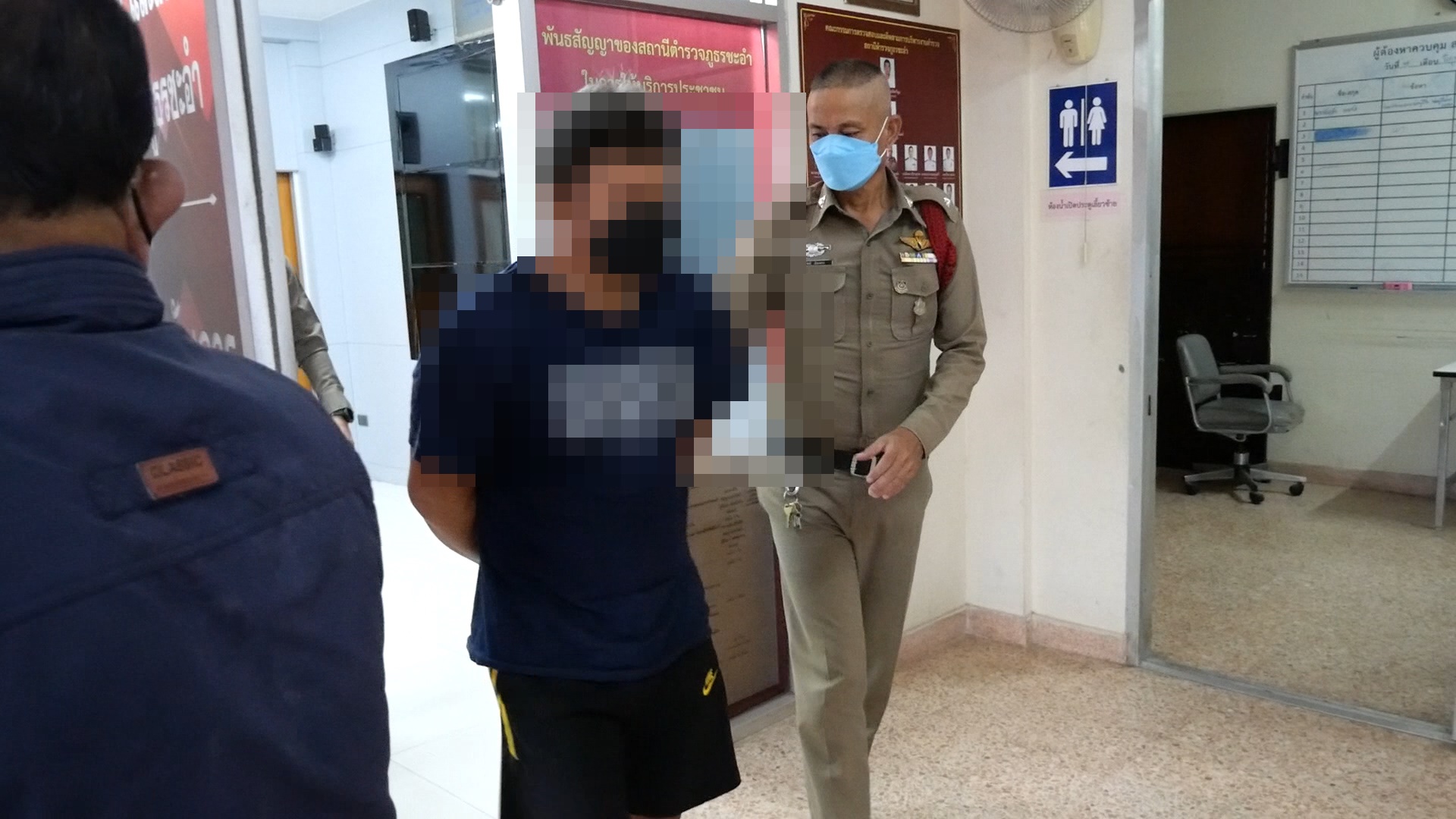 มือปืนบุกบ้านยิงลูกตาย-พ่อบาดเจ็บที่ชะอำย่องมอบตัวตำรวจภูธรภาค 7 