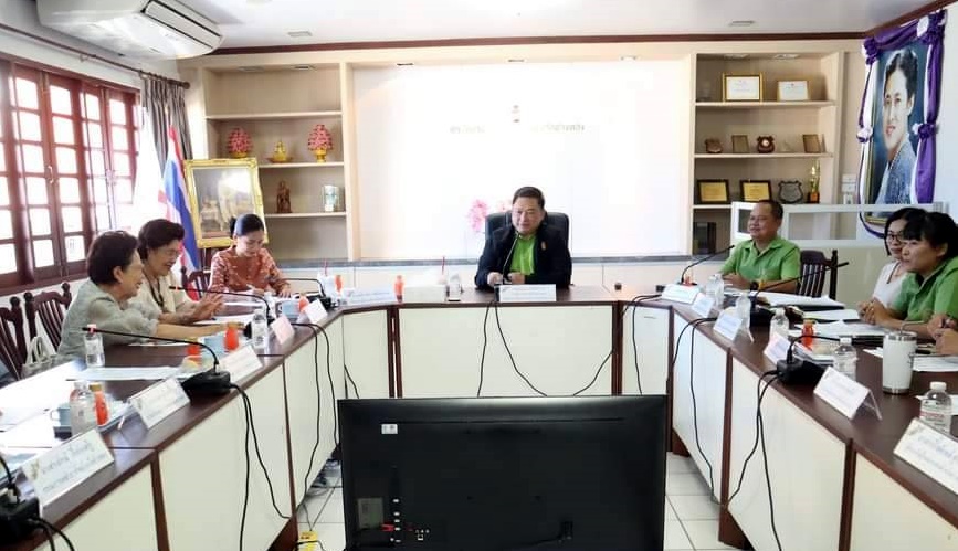 เหล่ากาชาดอ่างทอง ประชุมเตรียมจัดงานกาชาดจังหวัดอ่างทอง ประจำปี 2568
