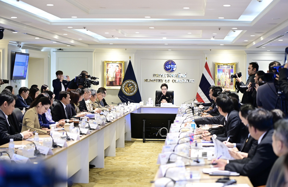 พาณิชย์ ลุยแผนบริหารผลไม้ปี 69 ครบวงจรต้นน้ำ–ปลายน้ำ ดันตลาดในปท.–ส่งออก พร้อมจัด “Thailand : The Land of Tropical Fruits”