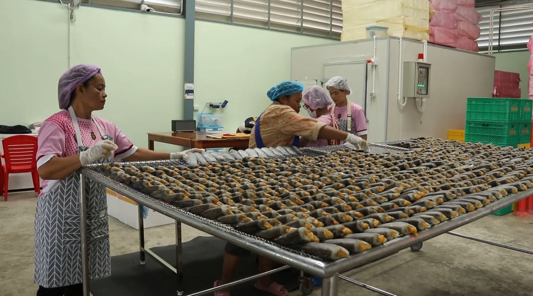 ปลาสลิดเมืองสุพรรณบุรีโซเดียมต่ำไข่แท้แน่นทุกตัว