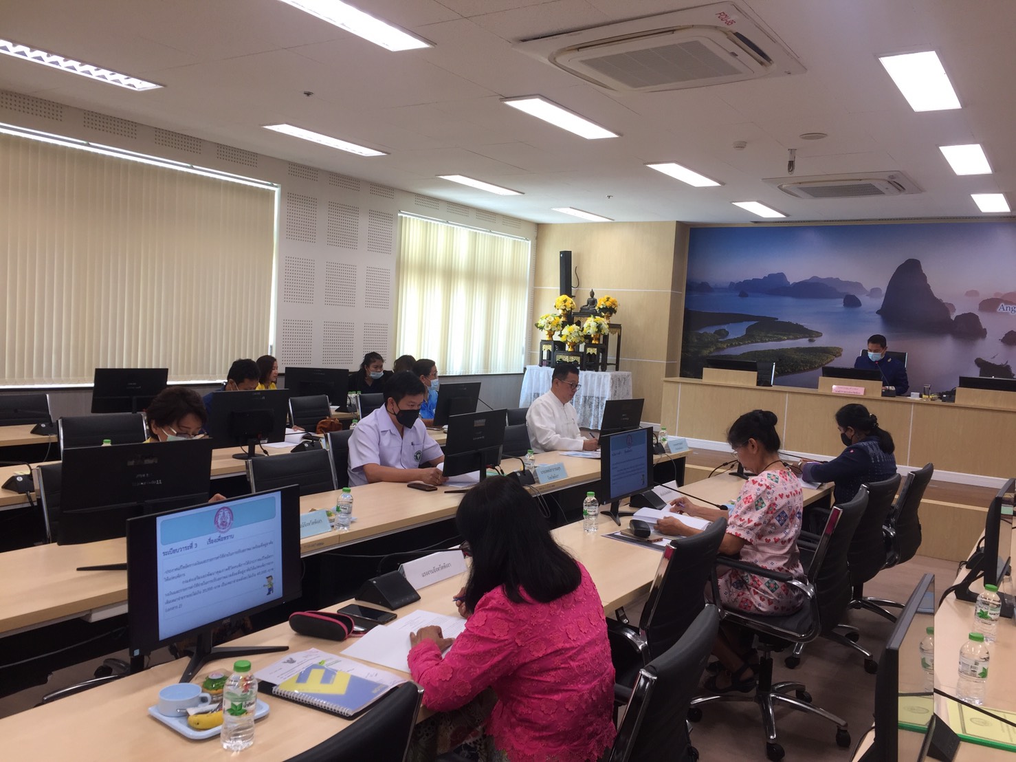 รองนายแพทย์สาธารณสุขพังงา ประชุมคณะกรรมการส่งเสริม พัฒนาคุณภาพชีวิตคนพิการแห่งชาติ