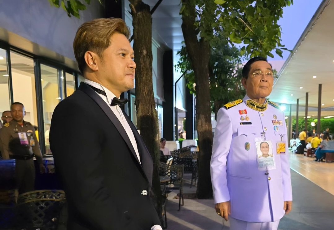 สุดประทับใจ! "เต๋า สมชาย" โพสต์แค่ได้ยืนใกล้ๆ "ลุงตู่" ก็แสนดีใจ สุขใจยิ่งนัก