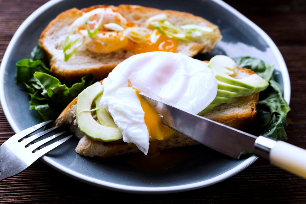 หมอ-นักวิชาการ แนะคนไทยสุขภาพดี กินไข่ได้วันละ 1 ฟอง ยันมีคุณค่าทางโภชนาการสูง 