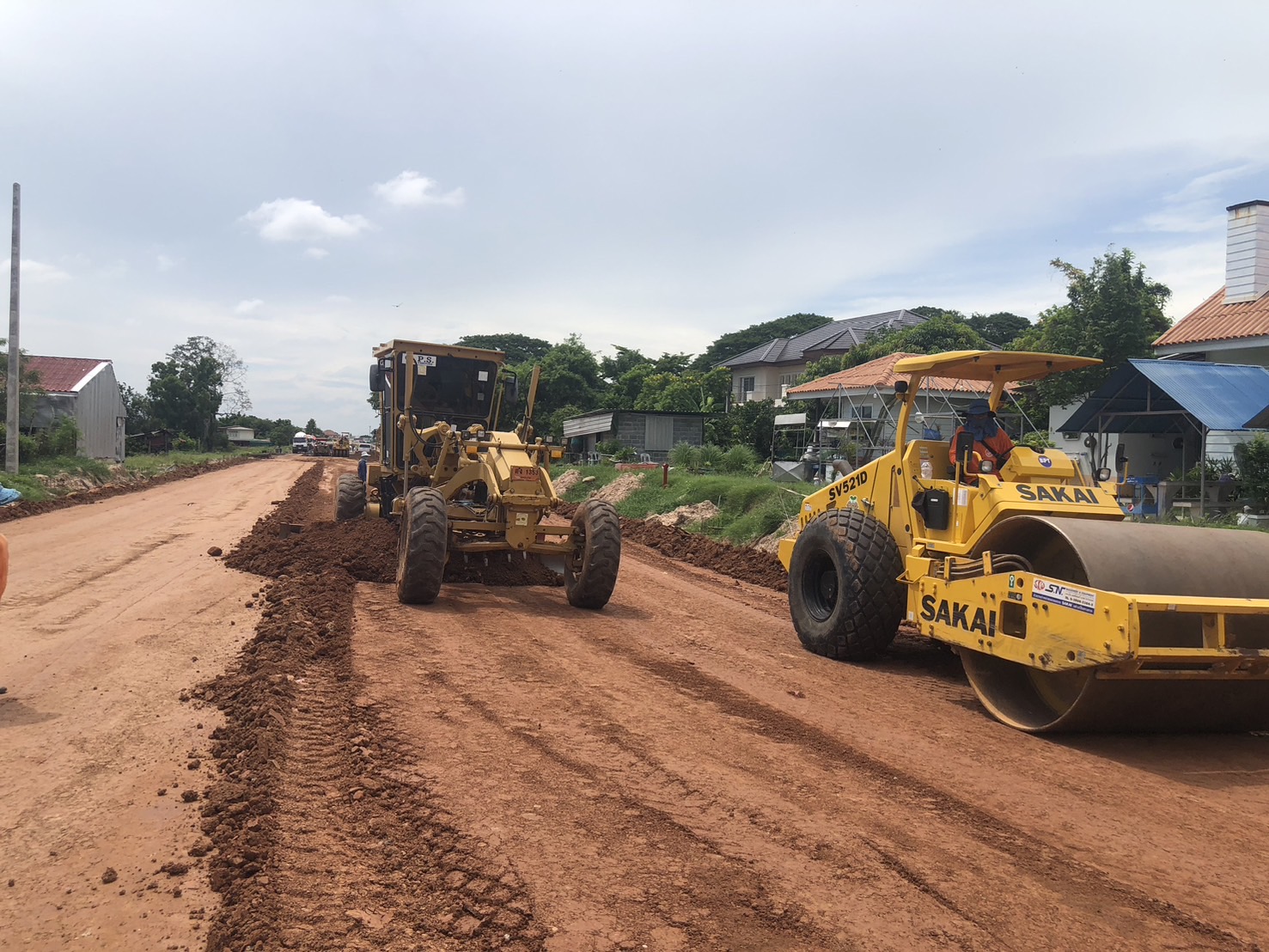 ทช. ก่อสร้างถนนสาย ง2 ผังเมืองรวมเมืองร้อยเอ็ด ระยะทางกว่า 7 กม. แก้ปัญหาจราจรติดขัด ดันเศรษฐกิจ-ท่องเที่ยวในอนาคต