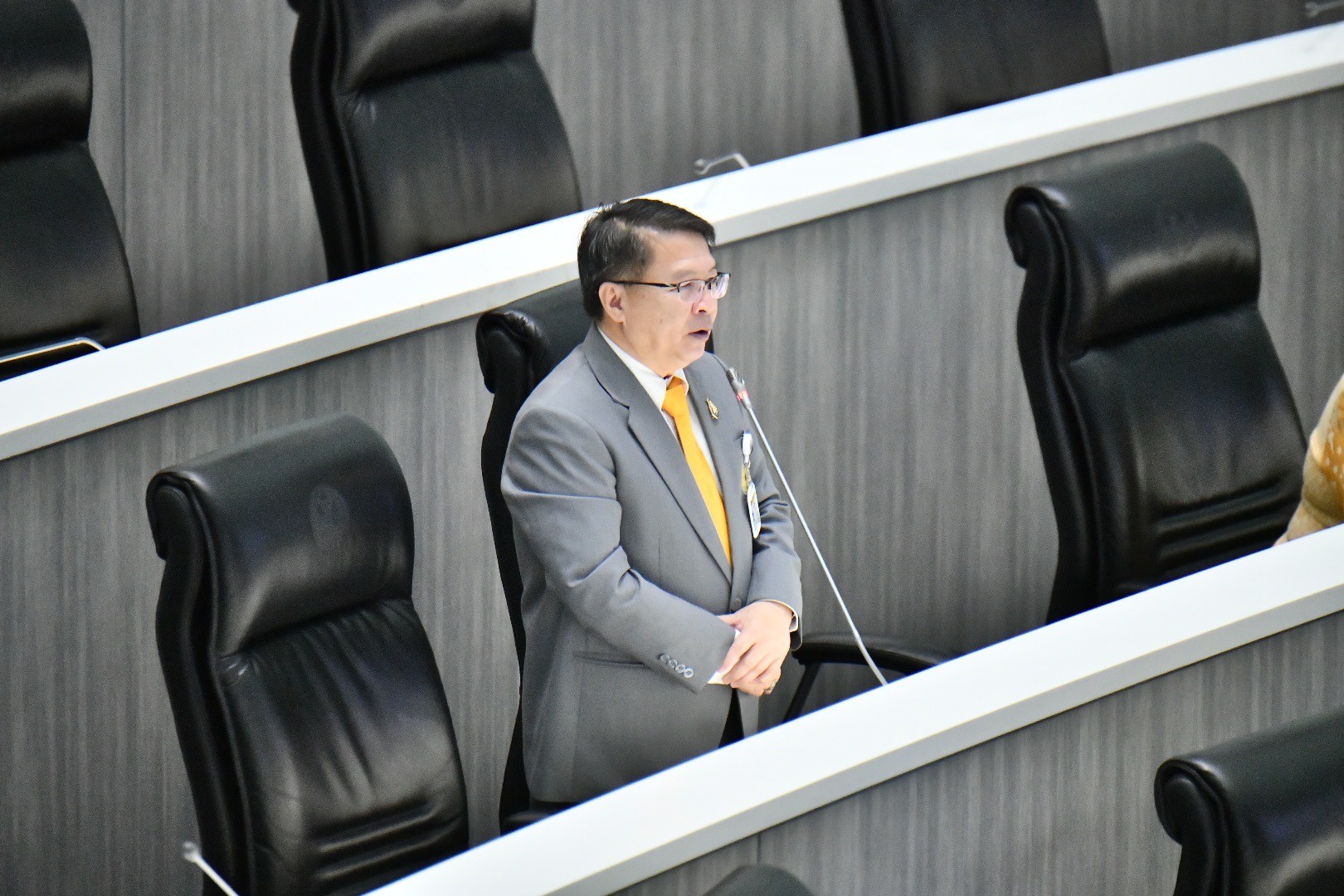 “รมว.ยุติธรรม”เบี้ยวตอบกระทู้วุฒิสภา ปม “ดีเอสไอ” จ่อสอบ “ฮั้วเลือกสว.67”