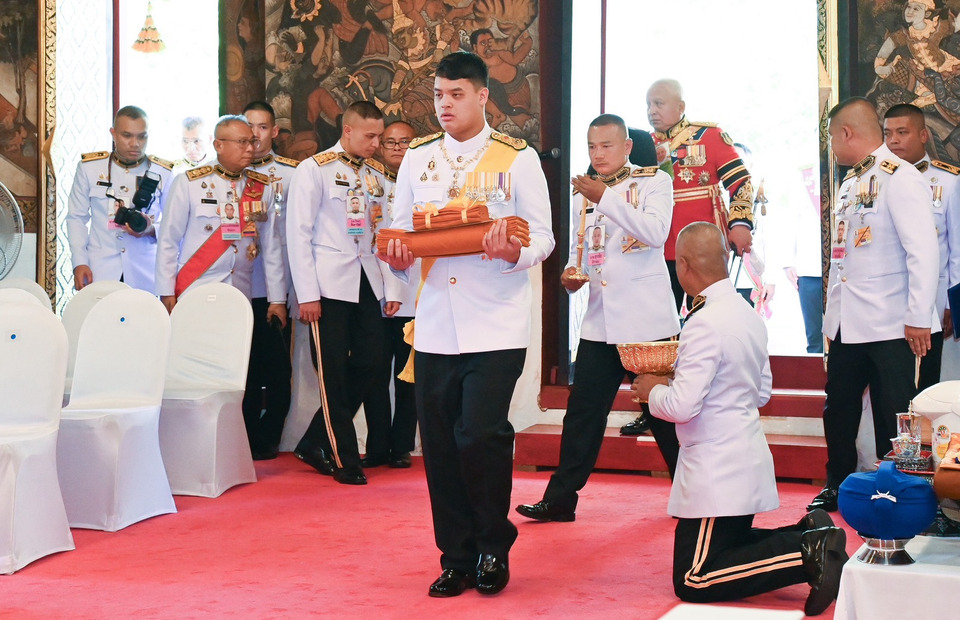 เจ้าฟ้าทีปังกรรัศมีโชติ เสด็จแทนพระองค์ ทรงบำเพ็ญพระราชกุศลถวายผ้าพระกฐิน ณ วัดสุวรรณดาราราม