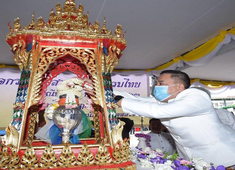 ตลิ่งชันร่วมสืบสานประเพณีชักพระปี 63 