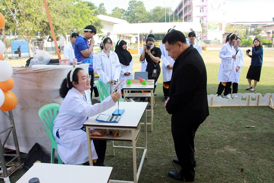 อ่างทองจัดงาน A.P.W. Academic Fair ครั้งที่ 1 เปิดโลกอัจฉริยะ พลิกทักษะแห่งอนาคต