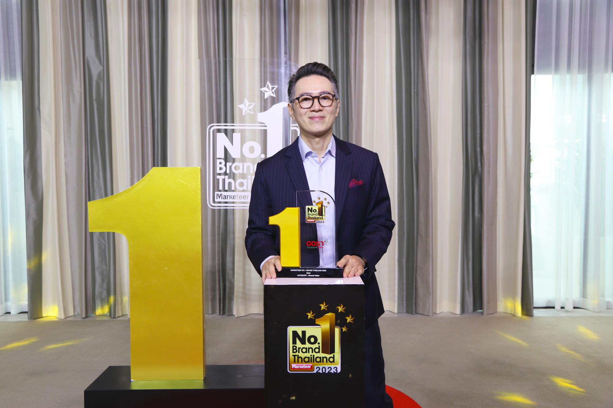 ออราตัวจริงเรื่องน้ำแร่ คว้ารางวัล “Marketeer No.1 Brand Thailand 2023” ขึ้นสู่ผู้นำที่ยืนหนึ่งในใจผู้บริโภค 2 ปีซ้อน