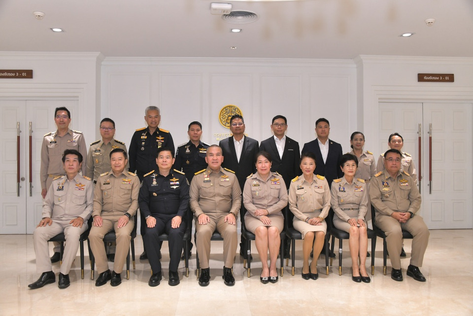 ปฏิบัติงานกระทรวงยุติธรรมวันแรก 