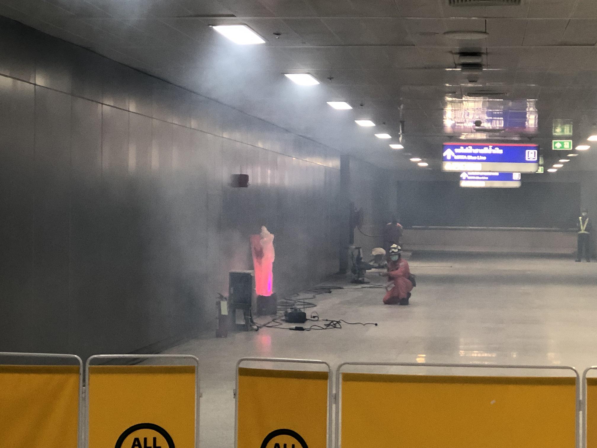 รถไฟฟ้าสายสีแดง ฝึกซ้อมจัดการเหตุการณ์เตรียมพร้อมเปิดทางเดินเชื่อมต่อสถานีกลางบางซื่อ 2 ส.ค.นี้  