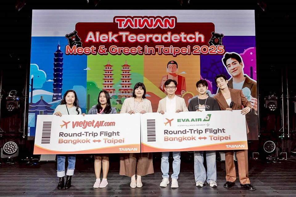  “อาเล็ก-ธีรเดช” จัดงานแฟนมีตติ้งสุดเอ็กซ์คลูซีฟ พาแฟนคลับไทยบินลัดฟ้ามาไต้หวัน