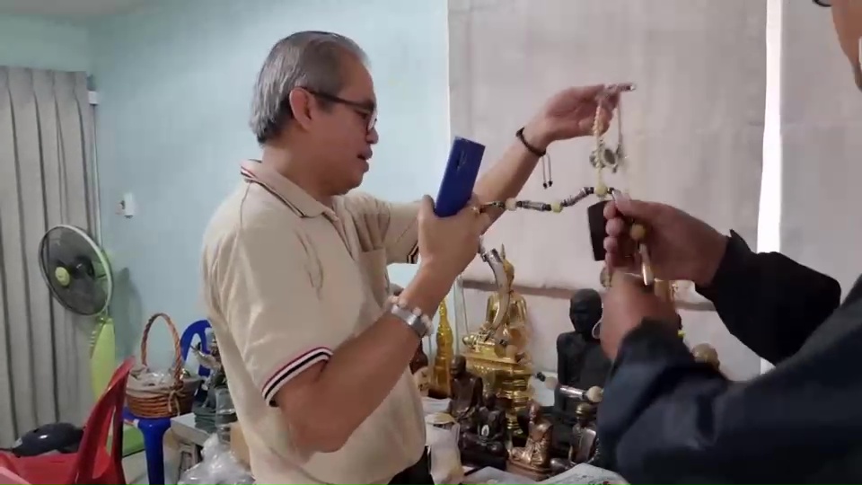 ไม่สนแม้บ้านขรก.ใหญ่โต โจรอุดรฯบุกบ้านนพ.สาธารณสุขยกเค้าพระเครื่องดังหายเกลี้ยง