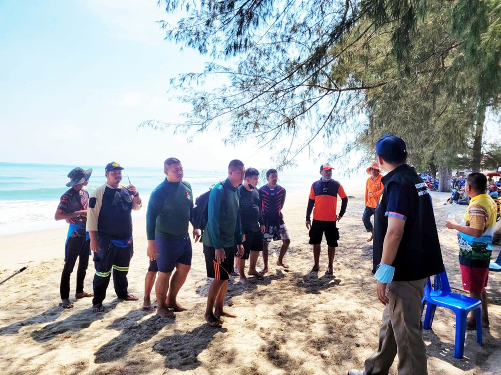 ผู้ว่าประจวบฯ สั่งระดมค้นหา "น้องเกมส์" หลังจมหายในทะเลหาดห้วยยาง 