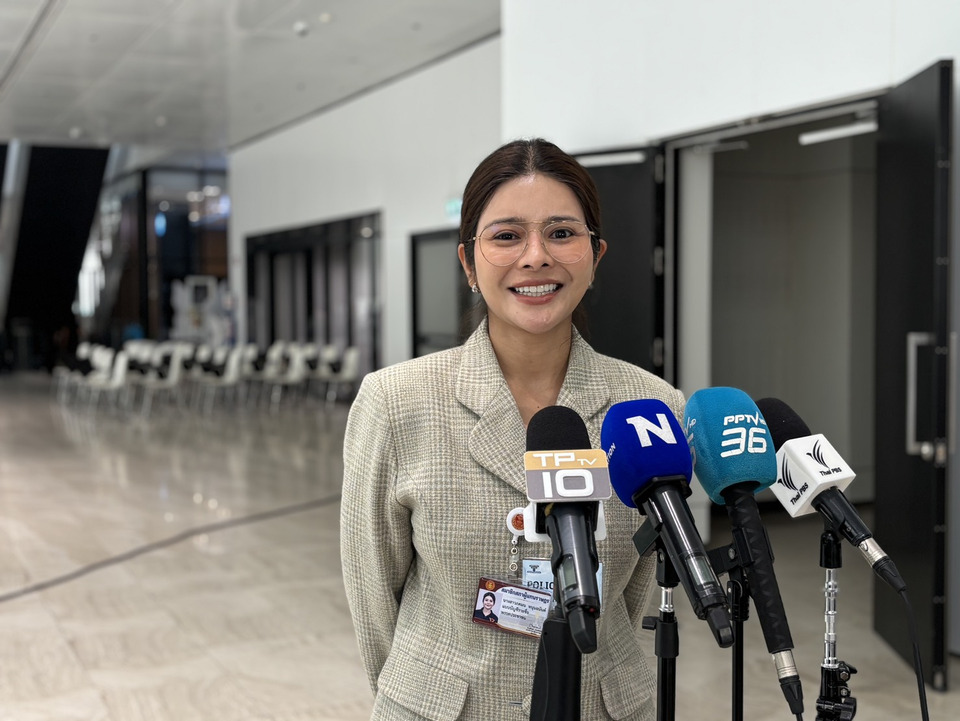 “ภคมน” เบรกดราม่า! ยันไร้รอยร้าว “ภาวุธ” ปมฉะกรรมาธิการไร้ประสิทธิภาพ ลั่น "ถ้าเห็นด้วยทั้งหมดสิแปลก" จี้แก้ระเบียบสภาดีกว่าบี้จิตสำนึก