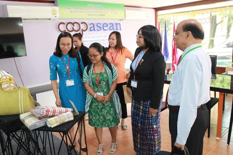 ผู้นำสตรีนานาชาติ เยี่ยมชมศูนย์ประสานงานธุรกิจสหกรณ์ไทยอาเซียน
