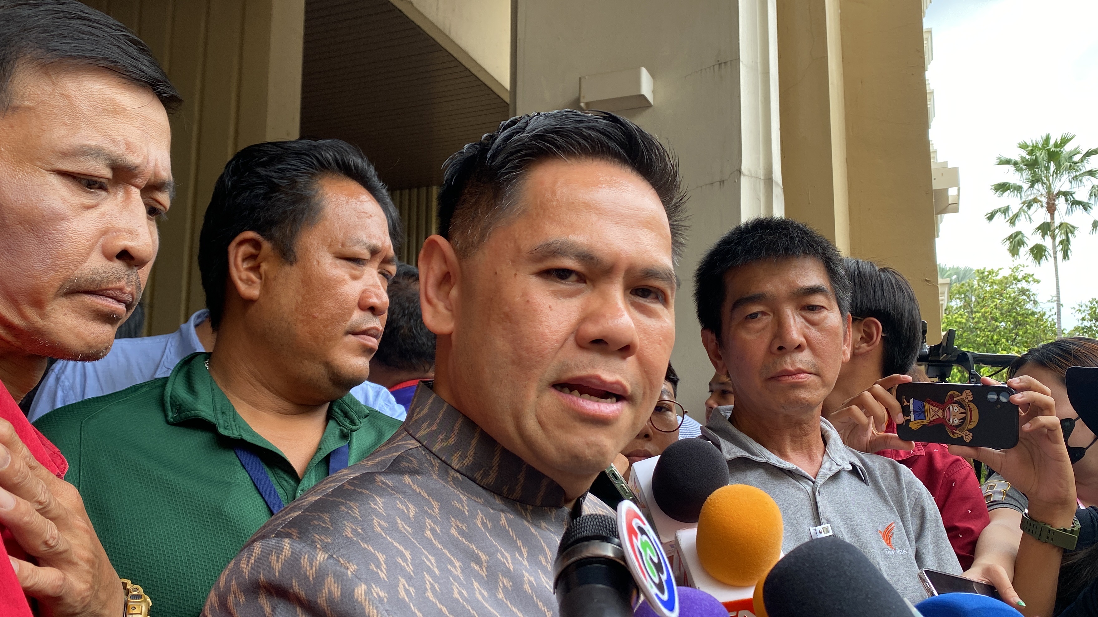 "วราวุธ" กราบขออภัยปชช. ดำเนินการล่าช้า ติดหล่มเปลี่ยนผ่านรัฐบาล เผย ครม.เคาะงบอุดหนุนเด็กแรกเกิดแล้วเงินเข้า 18 ก.ย.นี้แน่นอน 