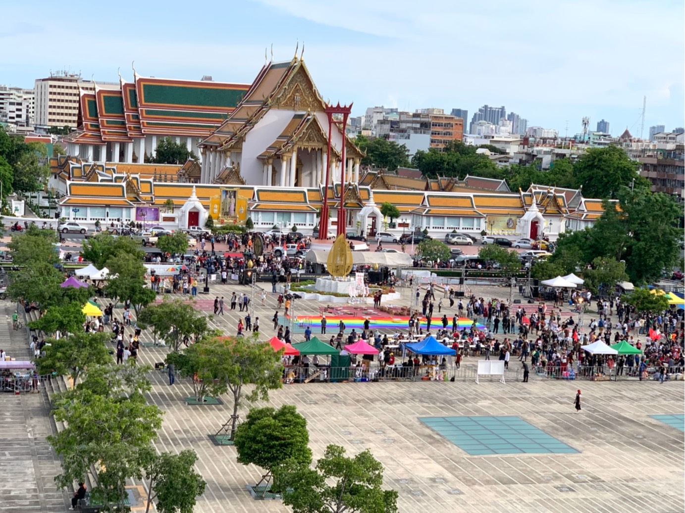 บรรยากาศเปิดพื้นที่บางส่วนลานคนเมืองให้ชุมนุมวันแรก