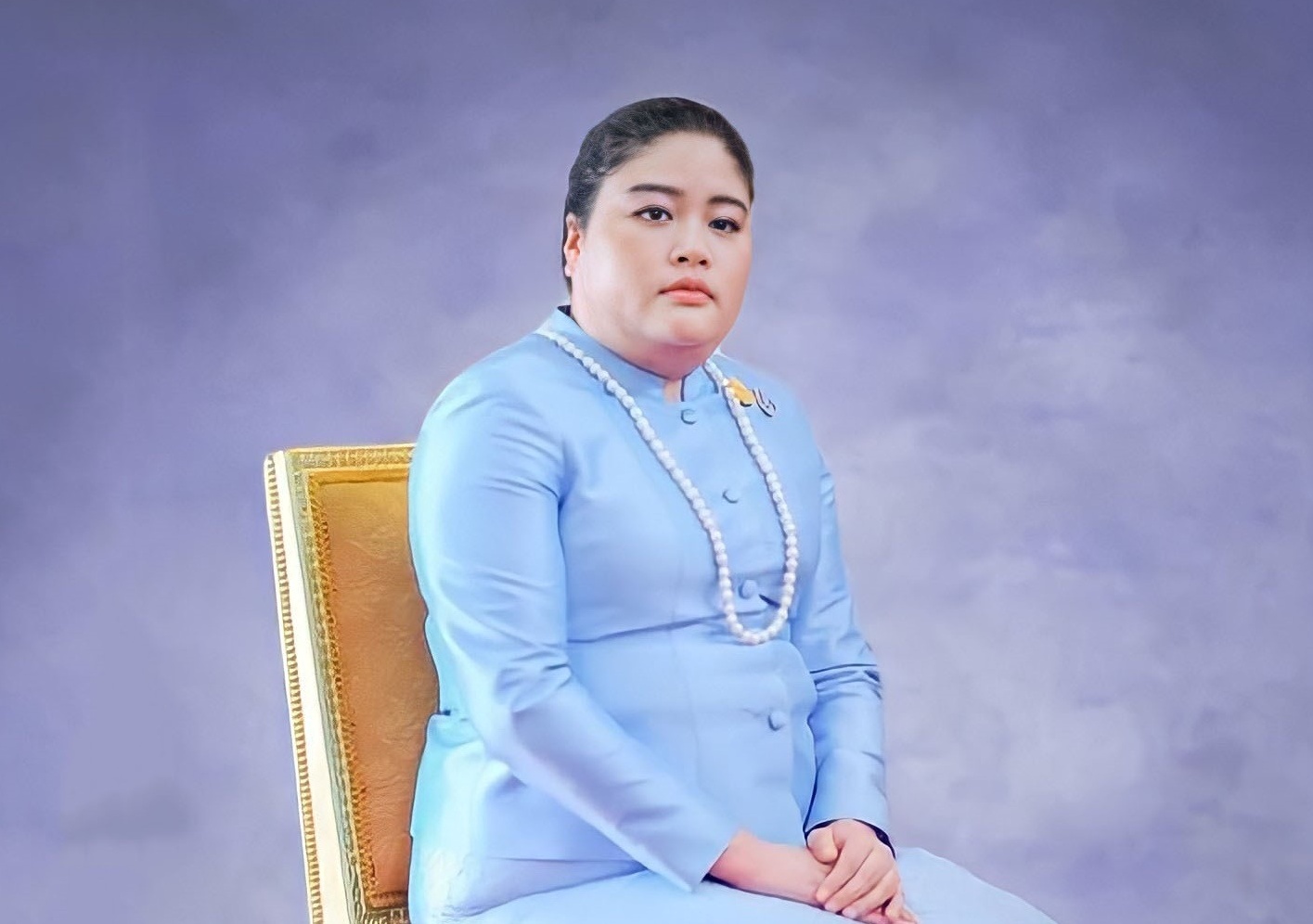 "พระเจ้าวรวงศ์เธอ พระองค์เจ้าอทิตยาทรกิติคุณ" ทรงอุปการะ "ป๊อปคอร์น" น้องหมา 3 ขา จากมูลนิธิเพื่อสุนัขในซอย