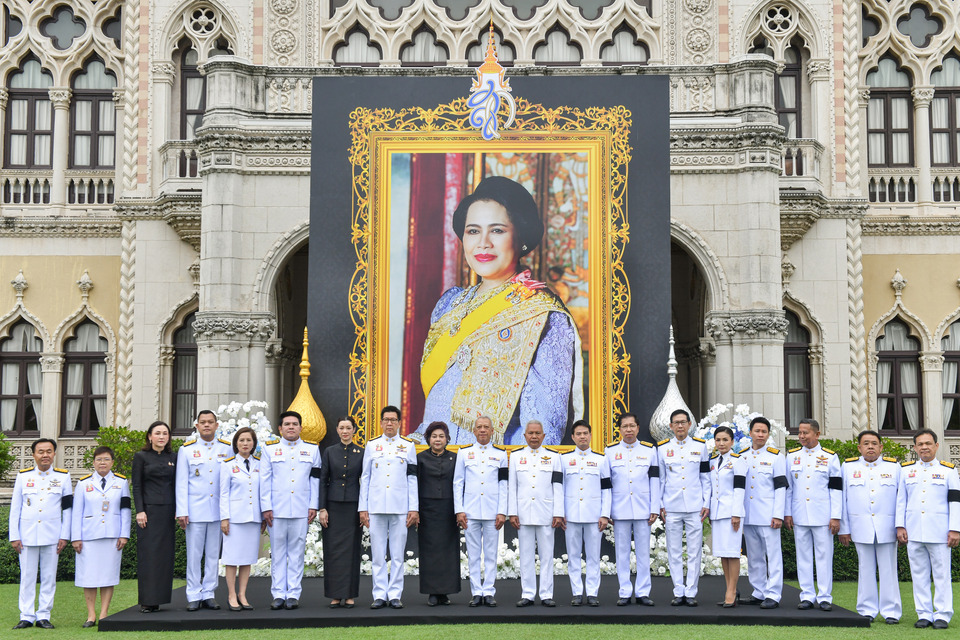 รัฐบาล จัดพิธีบำเพ็ญกุศลสัตตมวาร 7 วัน  ถวายเป็นพระราชกุศล สมเด็จพระบรมราชชนนีพันปีหลวง