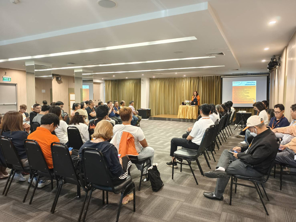 "พรรคประชาชน"อีสานใต้ ระดมสมองถอดบทเรียน ลุยสนามเลือกตั้งท้องถิ่นสร้างเครือข่ายทั่วโคราช 