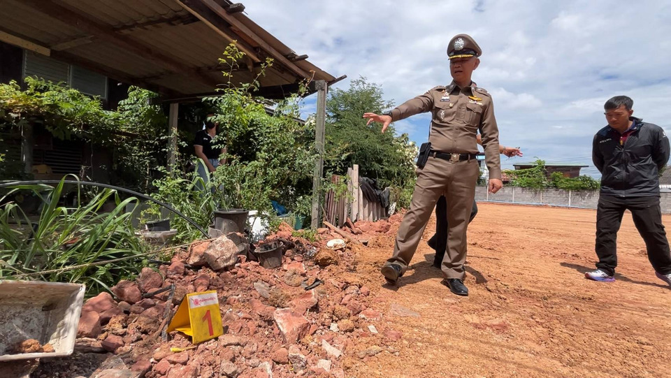ตำรวจขอนแก่นเร่งสอบยาบ้าฝังดินข้างเรือนจำ ตั้ง 2 ปม “ติดมากับดิน-มีคนนำมาทิ้ง” คุมเข้มพื้นที่