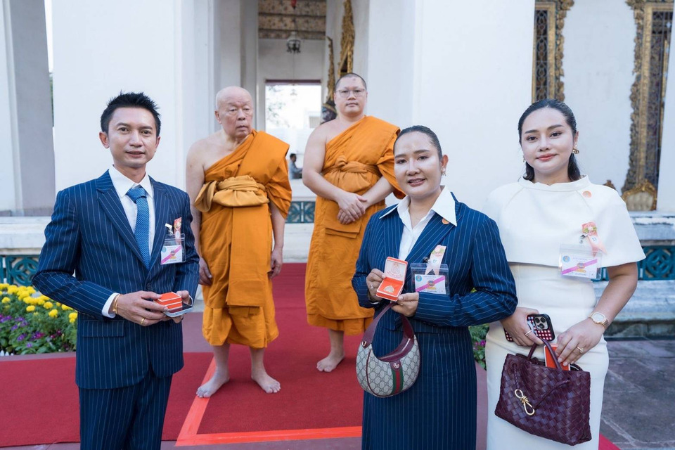 “เดอะลิตเติ้ล บี คลับฯ” น้อมสำนึกในพระมหากรุณาธิคุณ ร่วมถวายผ้าพระกฐินหลวง