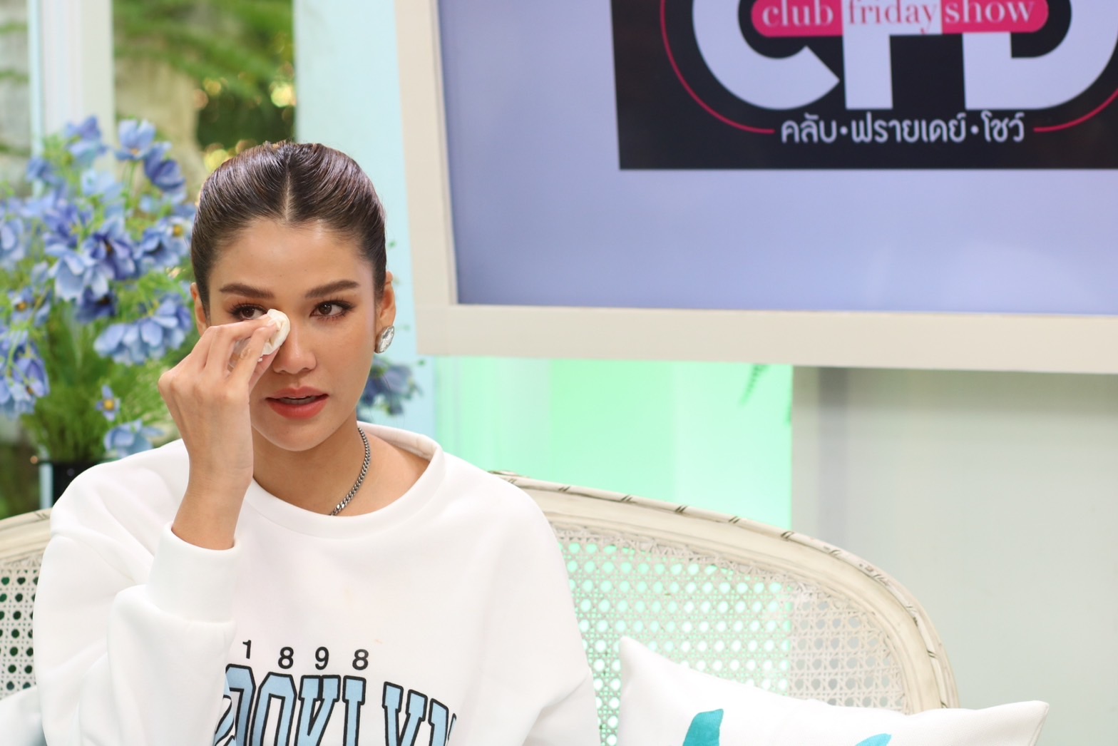  น้ำตาท่วมจอ !! 'แนท อนิพรณ์' เปิดใจ ช่วงเวลาโดนหมายศาลเตรียมยึดบ้าน