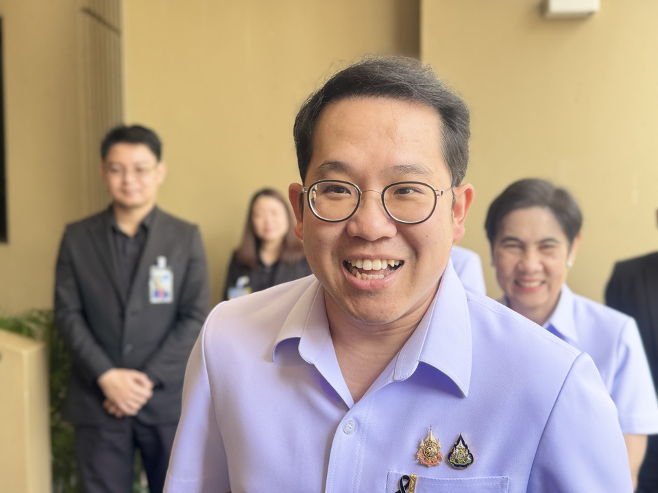 "พัฒนา“ บอก”ไม่รู้“ หลังสื่อถาม ปมนั่งคุมสธ.รัฐบาลหน้า ยัน พร้อมทำงานทุกหน้าที่ สั่งประเมินความเสี่ยง เหตุปะทะตะวันออกกลาง