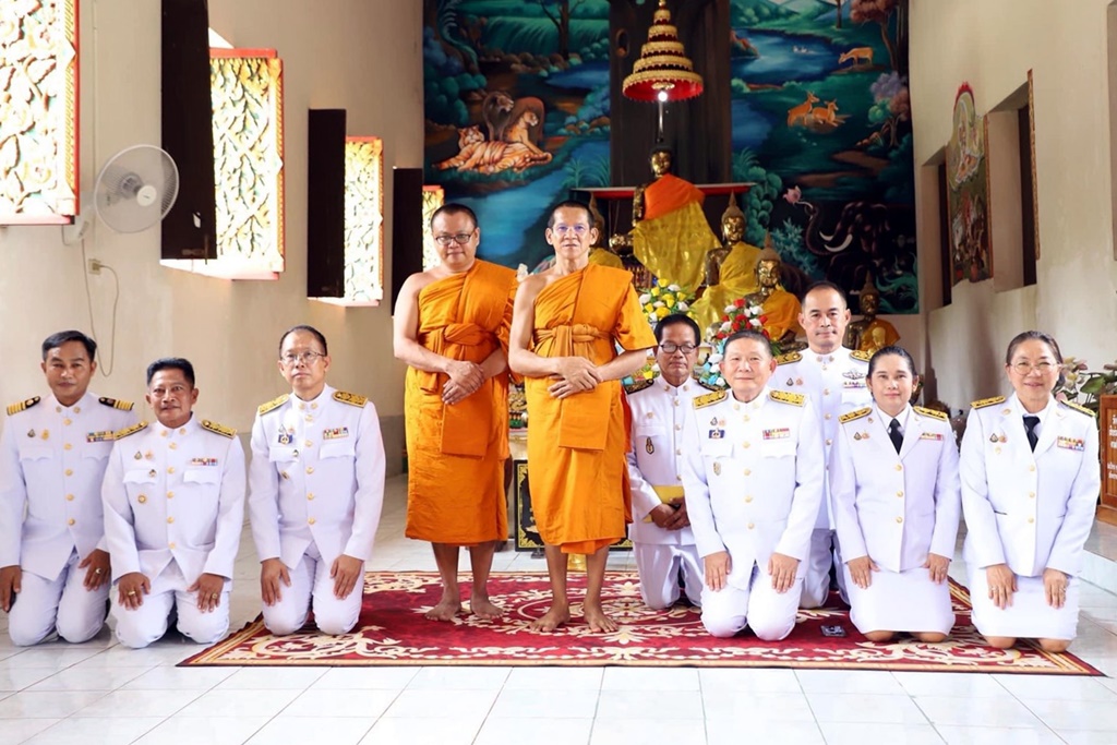 อ่างทอง จัดโครงการวิปัสสนาเพื่อคนทั้งมวลเฉลิมพระเกียรติพระบาทสมเด็จพระเจ้าอยู่หัว
