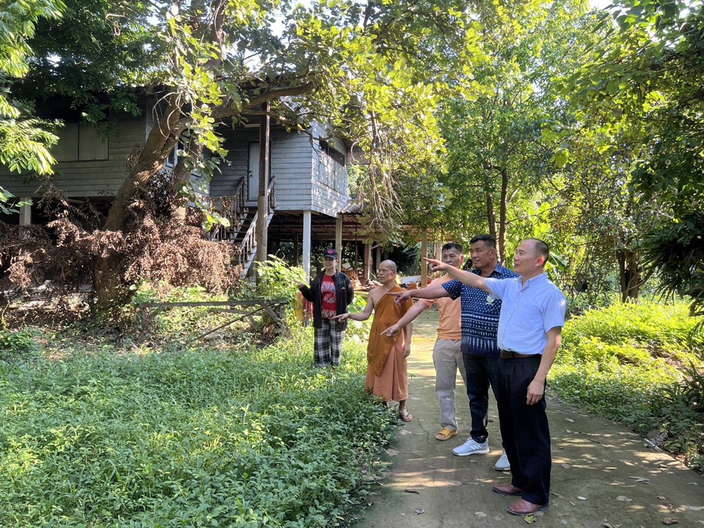 อดีต สจ.แพร่ ลงพื้นที่สำรวจและประสานงานสร้างโครงการพัฒนาน้ำบาดาลฯ พื้นที่ตำบลเวียงทอง